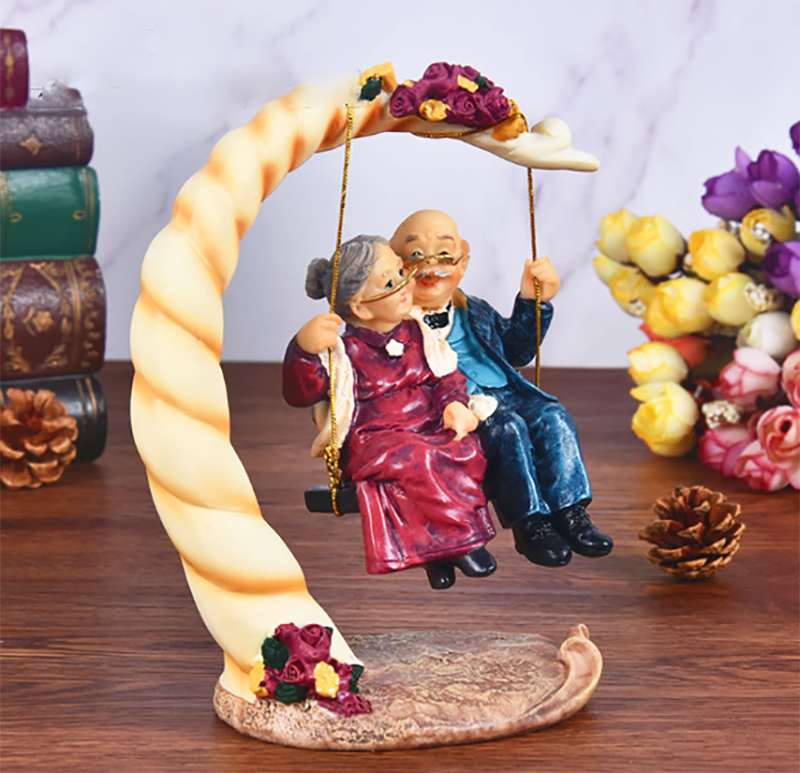 Chinese Swing Old Couples Resi - Resin Art Gift For Anniversary ulasan dan harga